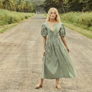 DOEN Elegant Green Floral Dress